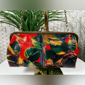 NWOT Patricia Nash Winter Floral Bloom Kiss Lock Chain Clutch Crossbody
